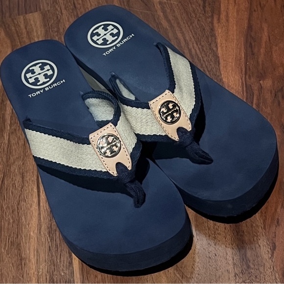 TORY BURCH Frankie Navy Blue Khaki Foam Wedge Flip Flop - Picture 4 of 9